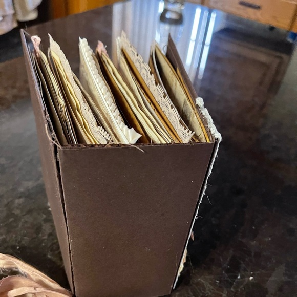 SOLD Junk journal SOLD - Picture 5 of 14